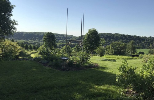 Decorah Condo | Country setting 2-3 miles from the River, Luther College and downtown Decorah