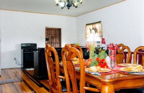 Demerara-Mahaica House | Country side paradise