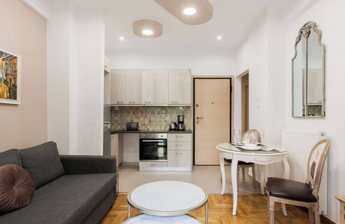 Athens Apartment | Country style apartment in the heart of Athens