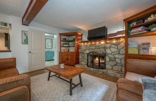 Mill Spring House | Country View Oasis With Fireplace And Firepit