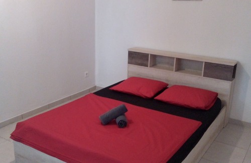 Le Robert Apartment | Country views and fresh trade winds!