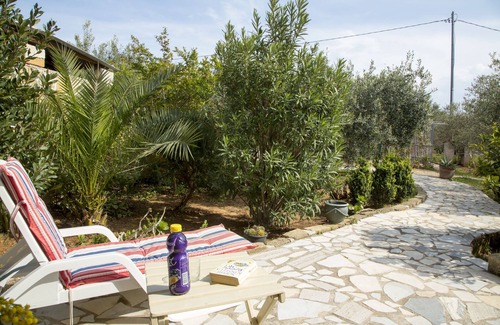 Partinico House | countryhouse Santo surrounded with olive trees very relaxing, sea view