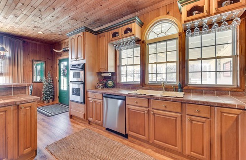 North Carolina Piedmont Cabin | Countryside Cabin Rental ~ 10 Mi to Wadesboro!