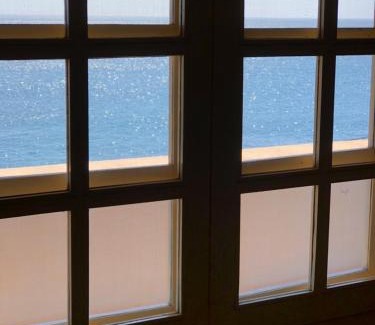Praia Apartment | Couple Getaway with Panoramic Ocean View