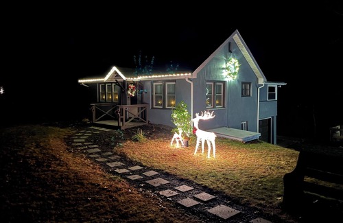 Cresco Cabin | Couples Paradise Historic 1944 Pocono Cabin on 2 acres stream on property.