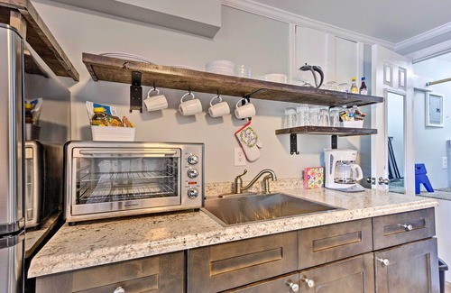Lake Junaluska Apartment | Couples Retreat with Lake and Mtn Views, Fire Pit