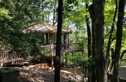 Big Canoe Cottage | Couples Retreat with Hot Tub, Lake & Mountain Views in Big Canoe Luxury Resort