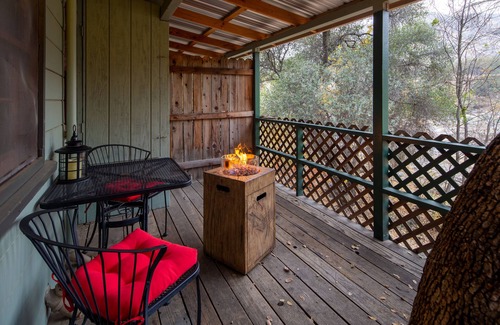 Three Rivers Cabin | Couples romantic cabin