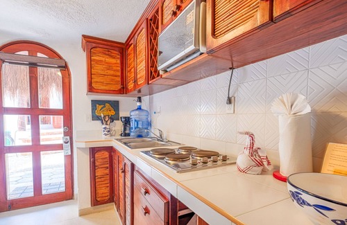Akumal Cabin | Couples’ Studio with Pool and Prime Half Moon Bay Location
