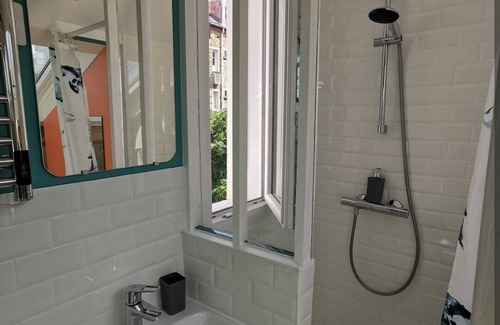 Cœur de Ville Apartment | Courbevoie Gare Proche Défense Fully equipped!