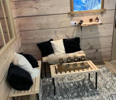 Annemasse Hotel | Courchevel Room avec jacuzzi et sauna privatif