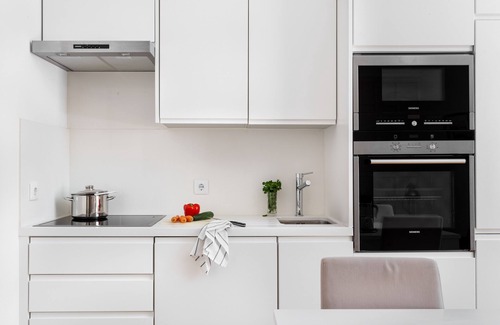 Sacramento Apartment | Courtesy Chiado CHARMING & ROMANTIC