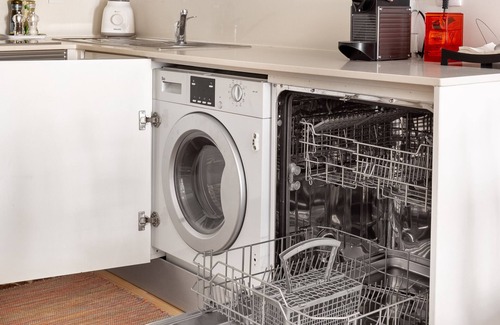 Sacramento Apartment | Courtesy Chiado COMFY & EASY ACCESS