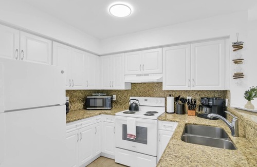 Boca Raton Apartment | Courtside Villas - Three Bedroom Apt 10270-A