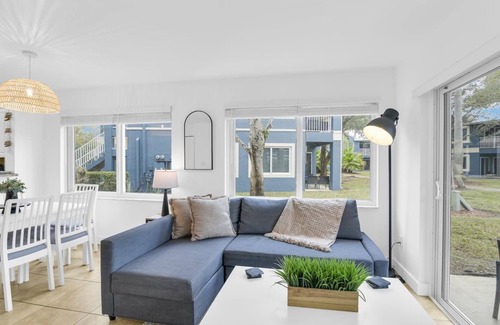 Boca Raton Apartment | Courtside Villas - Three Bedroom Apt 10270-A