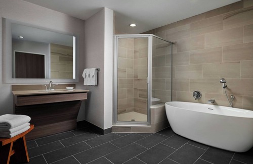 Grapevine Hotel | Courtyard by Marriott Dallas DFW Airport North/Grapevine