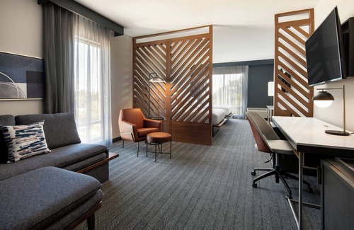 Clovis Hotel | Courtyard by Marriott Fresno Clovis