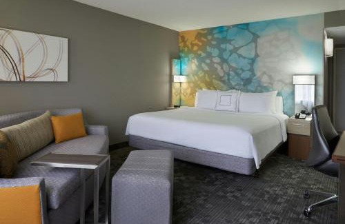 Northeast Mississauga Hotel | Courtyard by Marriott Toronto Airport
