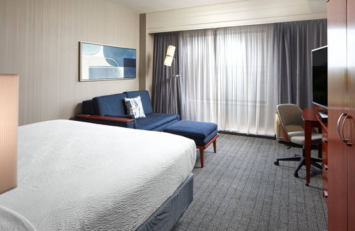 Winchester Hotel | Courtyard by Marriott Winchester
