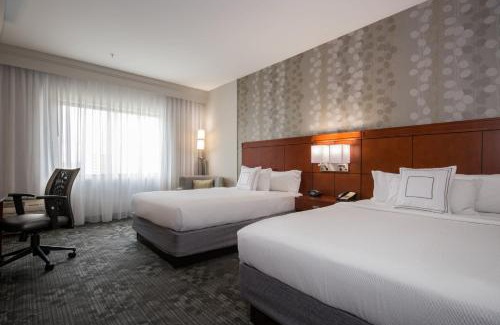 Concord Hotel | Courtyard Charlotte Concord