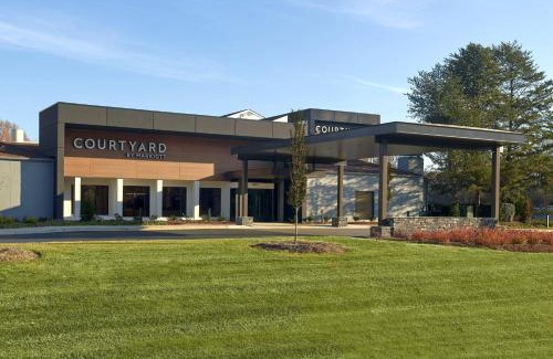 SouthPark Hotel | Courtyard Charlotte SouthPark