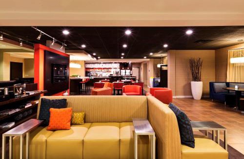 Mishawaka Hotel | Courtyard Mishawaka-University Area