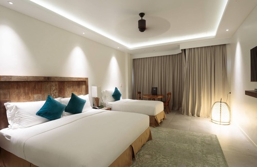 Koror Hotel | Cove Resort Palau