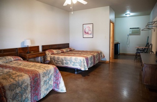 Graham Hotel | Covered porches and water views