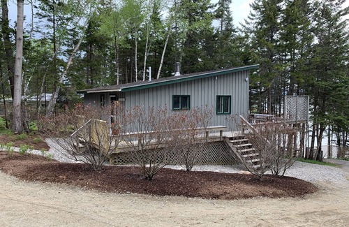 Bernard House | Coveside Cottage-on the shore overlooking Bass Hbr