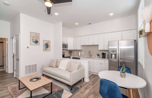 Covington Condo | Covington Charm 202 S
