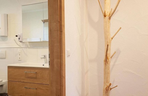 Schalkenmehren Apartment | Cowshed with terrace and maar view for 1-2 people. - Hof Krebs, apartments