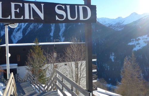 Plan Peisey Apartment | Cozy studio for 4 near shops and slopes, pets allowed