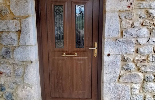 Fokiano House | Cozi centrally located country style apartment in a traditional stone house
