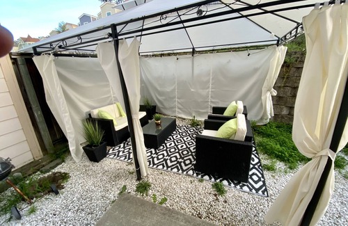 Crocker Apartment | Cozi Hideout - 5 Beds 2 sofa beds