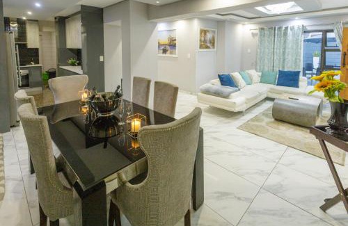 Bloubergstrand House | Cozier Glitz