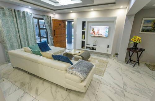 Bloubergstrand House | Cozier Glitz