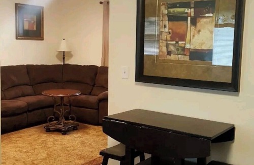 Harrisburg - Hershey House | Cozy 1 bed/1 bath fully furnished ished apartment