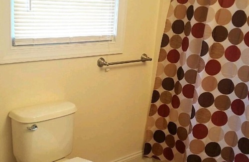 Harrisburg - Hershey House | Cozy 1 bed/1 bath fully furnished ished apartment