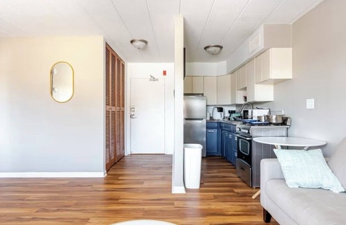 Whittier Apartment | Cozy 1-bedroom apartment in fantastic Minneapolis with WiFi