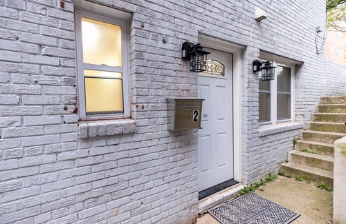 Northeast Apartment | Cozy 1-bedroom apartment in enchanting Washington with WiFi, AC