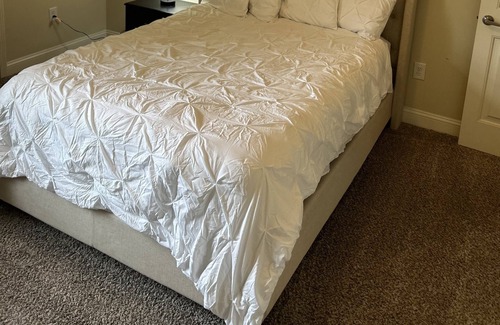 Brown Road Apartment | Cozy 1-bedroom apartment in marvelous Charlotte with AC, WiFi