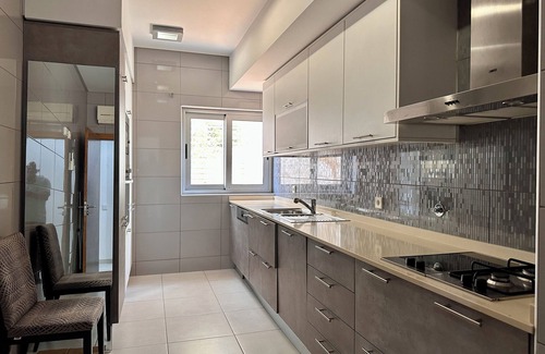 Luanda House | Cozy 1-bedroom apartment in the Rosa Linda condominium 10 minutes from Talatona and 20 from the center