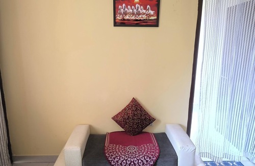 Ranchi Apartment | Cozy 1-bedroom apartment in amazing Ranchi with WiFi, AC