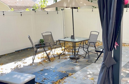 Belleville House | Cozy 1-bedroom Apt with WiFi and beautiful backyard view