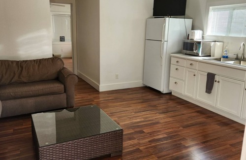 Trinity Center Cabin | Cozy 1 bedroom cabin in peaceful Trinity Center with AC