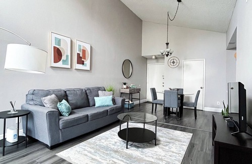Ventura Condo | Cozy 1-bedroom Condo in Luxury Gated Community