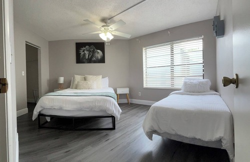 Ventura Condo | Cozy 1-bedroom Condo in Luxury Gated Community