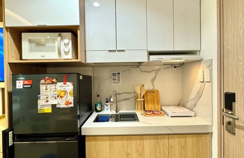 Balibago Condo | Cozy 1-bedroom condo with few steps away to Sta. Rosa SM Mall.