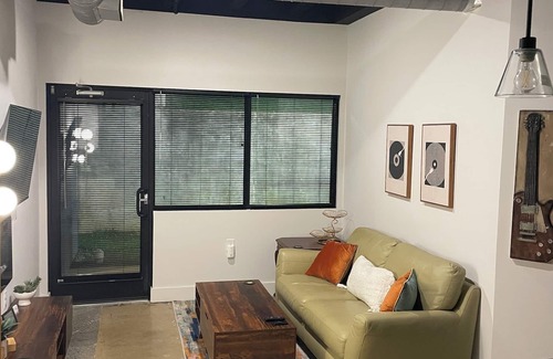 Nashville Condo | Cozy 1-bedroom condo with AC, WiFi in delightful Nashville.