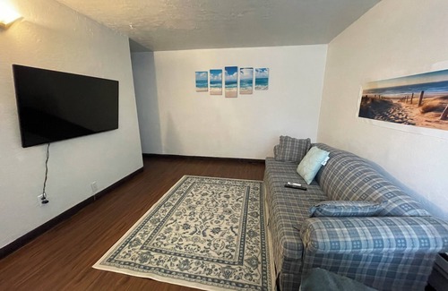 Mountain Home Apartment | Cozy 1-bedroom +Hide a bed apartment in beautiful Mountain Home with WiFi, AC